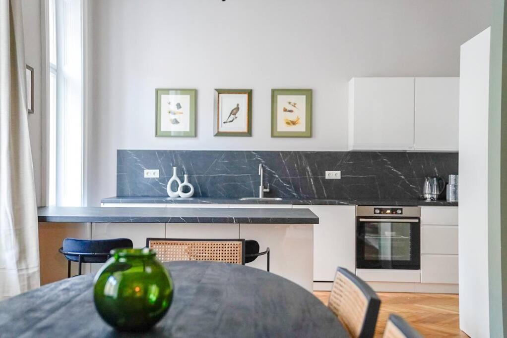 Boutique Suite Near Museum District Vídeň Exteriér fotografie